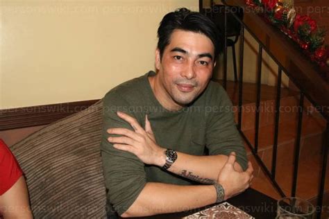 jay manalo age